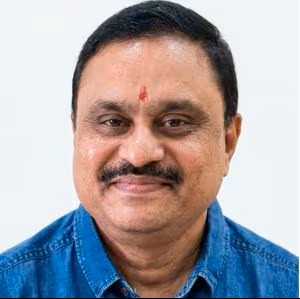 Dr. Vinit Kolhe